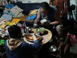 愛心年菜送到家 阿寶新年希望:阿公別太累 愛心年菜送到家 阿寶新年希望:阿公別太累